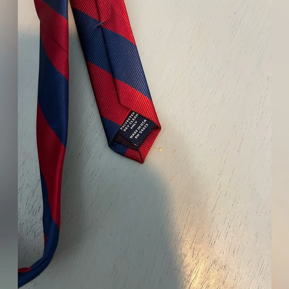 Gap Kids Boys Navy Blue & Red Striped Necktie - 44 Inches